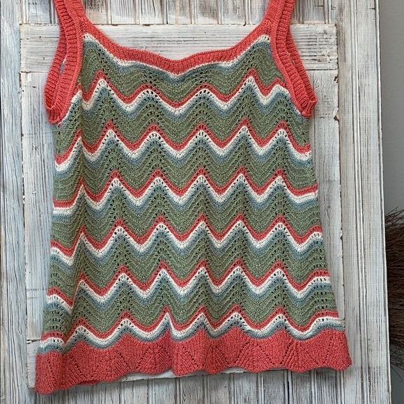 POL Chevron Knit Tank Top in Coral and Olive Size Small EUC - Picture 7 of 9
